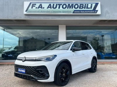 Volkswagen Tiguan 2.0 tdi R-Line 150cv dsg usata