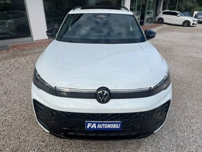 Volkswagen Tiguan 2.0 tdi R-Line 150cv dsg (3)