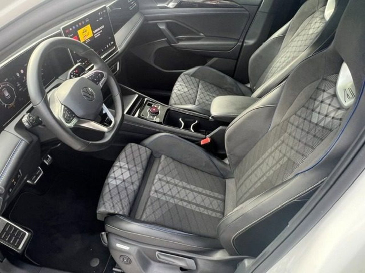 Volkswagen Tiguan 2.0 tdi R-Line 150cv dsg (5)
