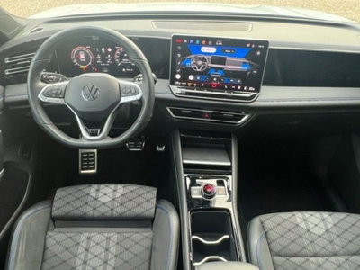 Volkswagen Tiguan 2.0 tdi R-Line 150cv dsg (6)