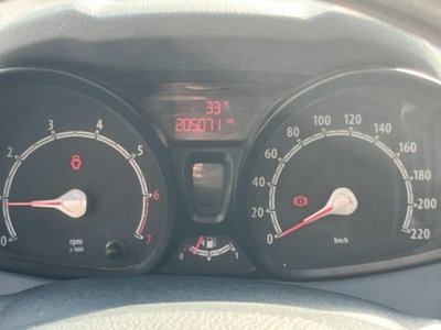 Ford Fiesta 1.2 82CV 5 porte (15)
