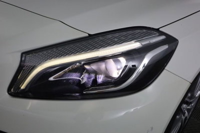 Mercedes-Benz Classe A 180 d Automatic Premium (9)