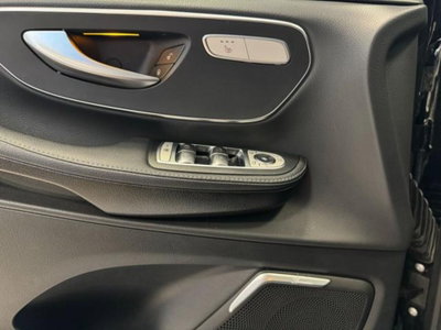 Mercedes-Benz Classe V Extralong 300 d Exclusive 4matic auto (3)