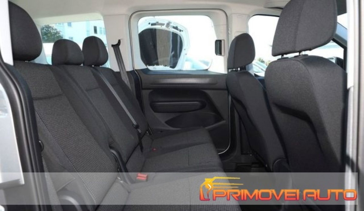 Volkswagen Caddy 2.0 TDI 122 CV Life Maxi (7)