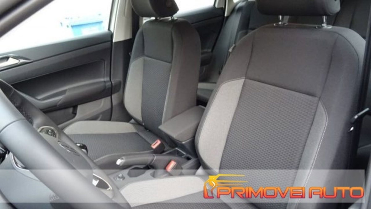 Volkswagen Polo 1.0 tsi Life 95cv dsg (7)