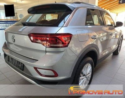 Volkswagen T-Roc 1.5 tsi Life (12)