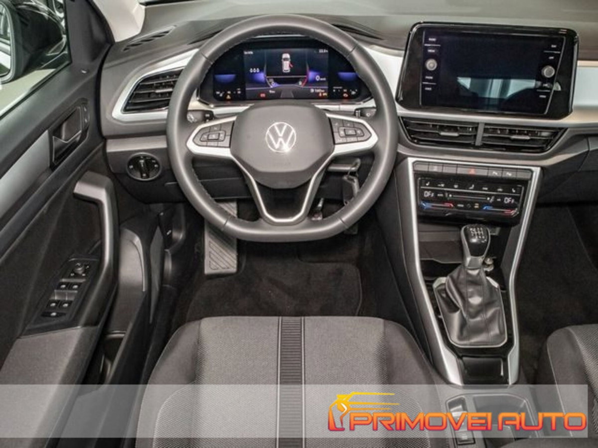 Volkswagen T-Roc 1.5 tsi Life (2)