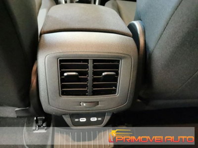 Volkswagen T-Roc 1.5 tsi Life (20)