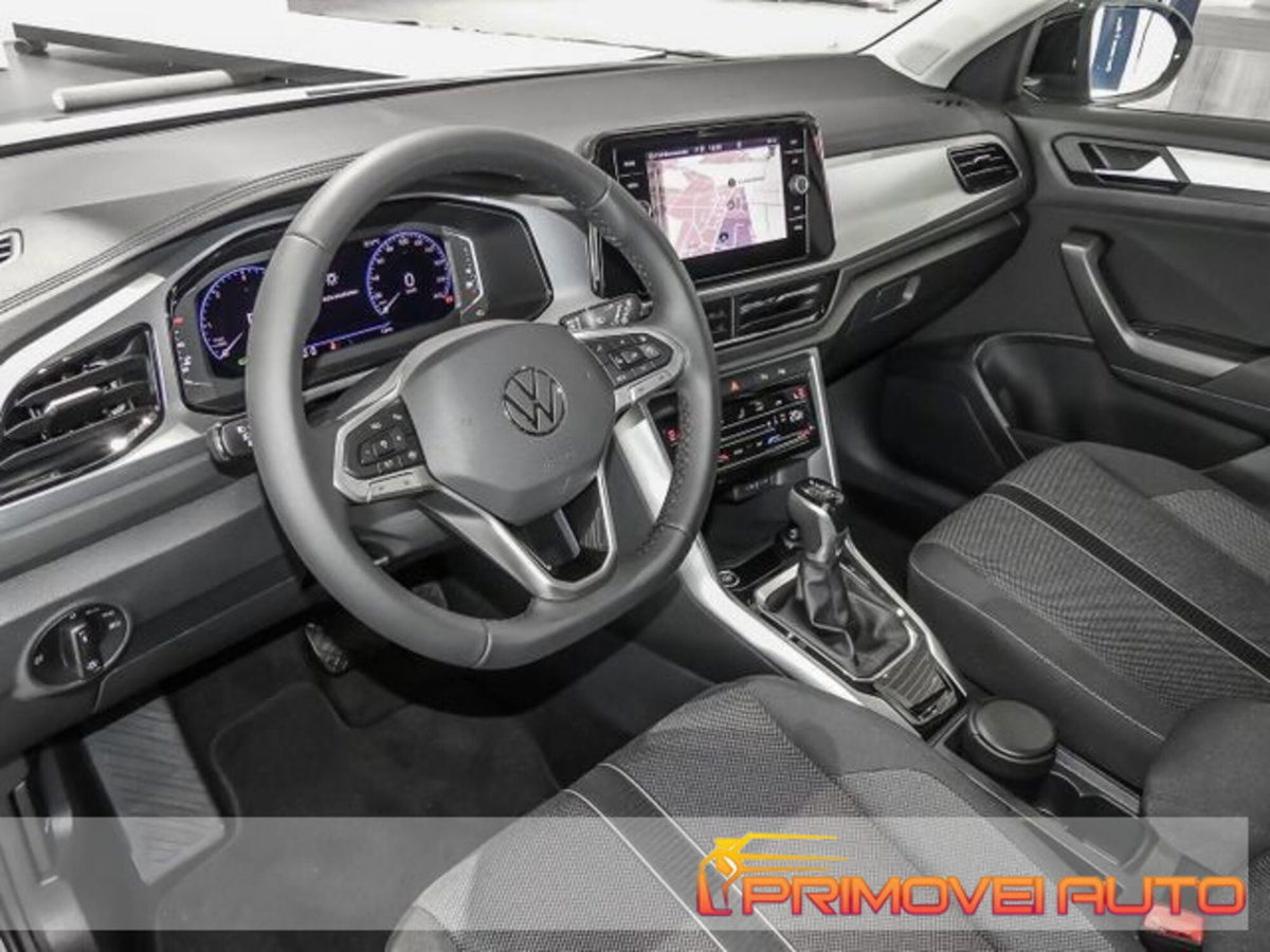 Volkswagen T-Roc 1.5 tsi Life (3)
