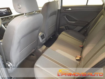 Volkswagen T-Roc 1.5 tsi Life (5)