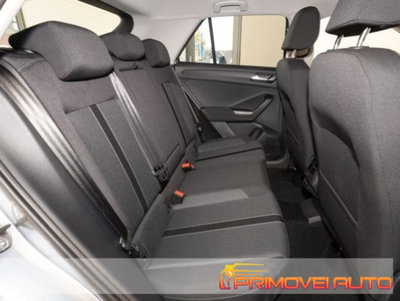 Volkswagen T-Roc 1.5 tsi Life (7)
