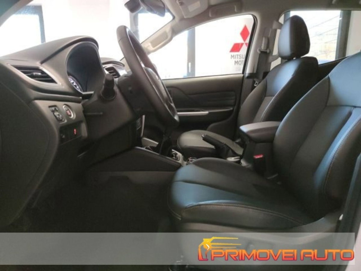 Mitsubishi L200 2.5 DI-D Double Cab Invite (2)