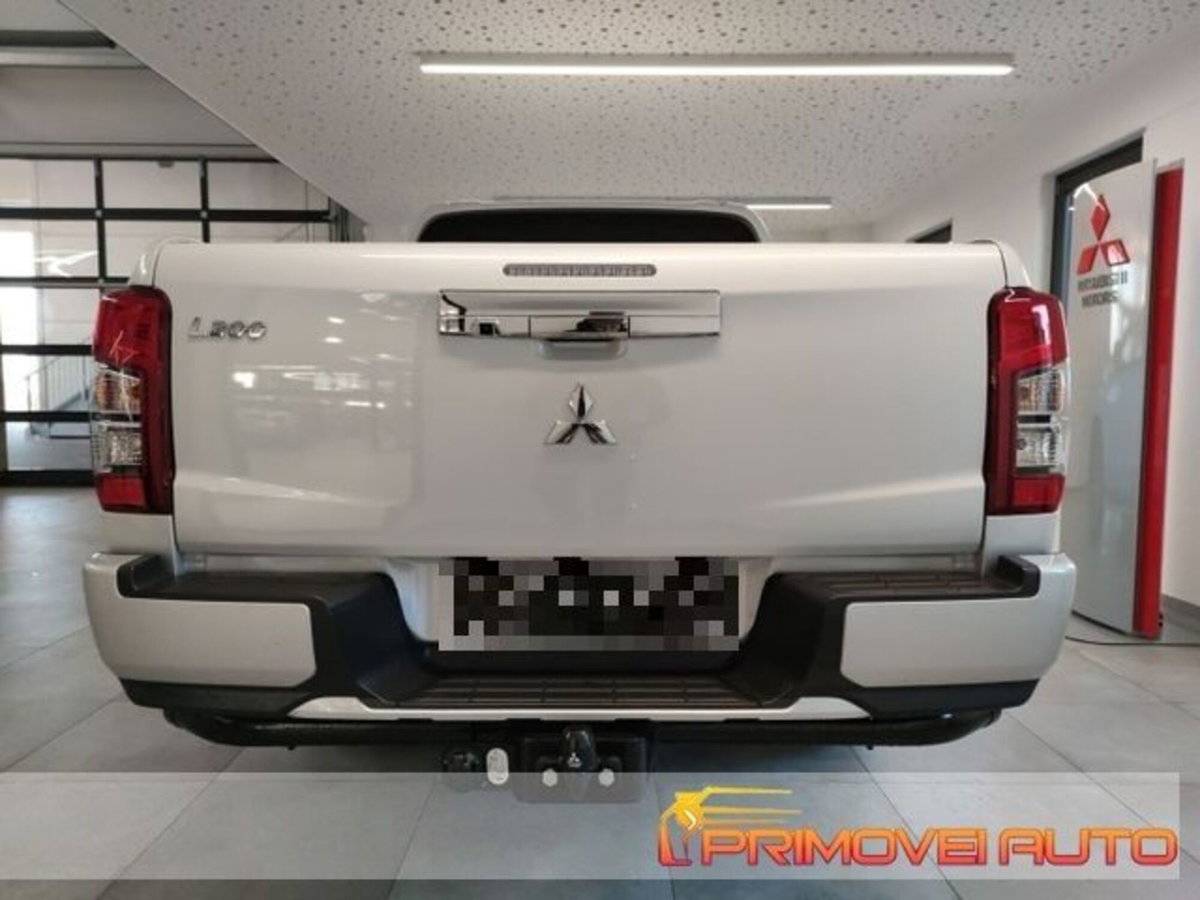 Mitsubishi L200 2.5 DI-D Double Cab Invite (6)
