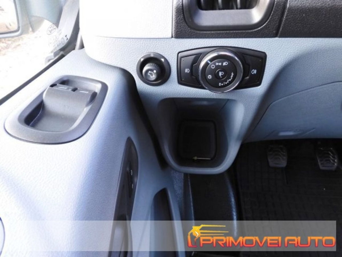Ford Transit Furgone 350 2.0TDCi EcoBlue 130CV PL-TM Combi Trend N1 (16)