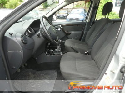 Dacia Duster 1.6 110CV 4x4 Lauréate (4)