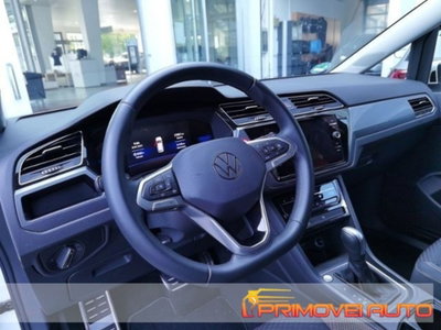 Volkswagen Touran 2.0 TDI 150 CV SCR DSG Highline BlueMotion Technology (3)
