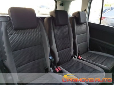 Volkswagen Touran 2.0 TDI 150 CV SCR DSG Highline BlueMotion Technology (4)