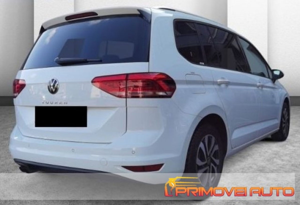 Volkswagen Touran 2.0 TDI 150 CV SCR DSG Highline BlueMotion Technology (8)