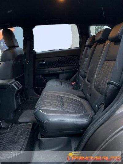 Mitsubishi Outlander 2.4 MIVEC 4WD PHEV Instyle SDA (4)