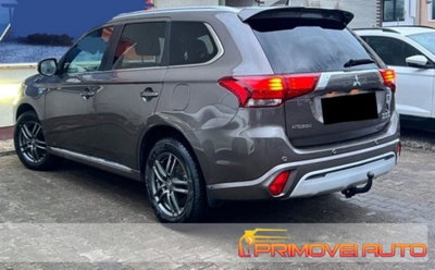 Mitsubishi Outlander 2.4 MIVEC 4WD PHEV Instyle SDA (9)