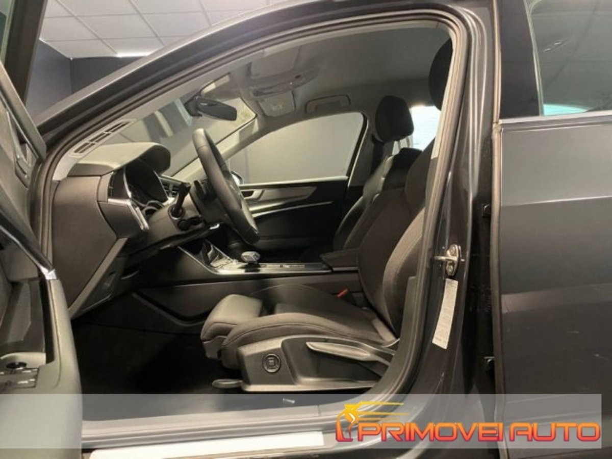 Audi A6 Avant 40 2.0 TDI S tronic Business Sport (2)