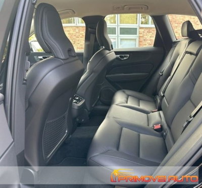 Volvo XC60 B4 automatico Plus Dark (4)