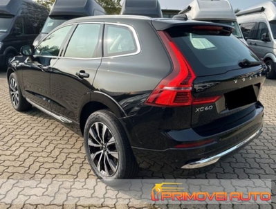 Volvo XC60 B4 automatico Plus Dark (6)