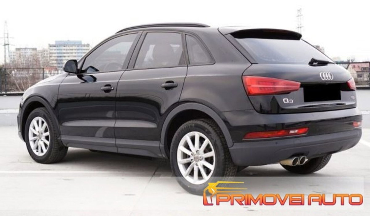 Audi Q3 2.0 TDI 120 CV (9)