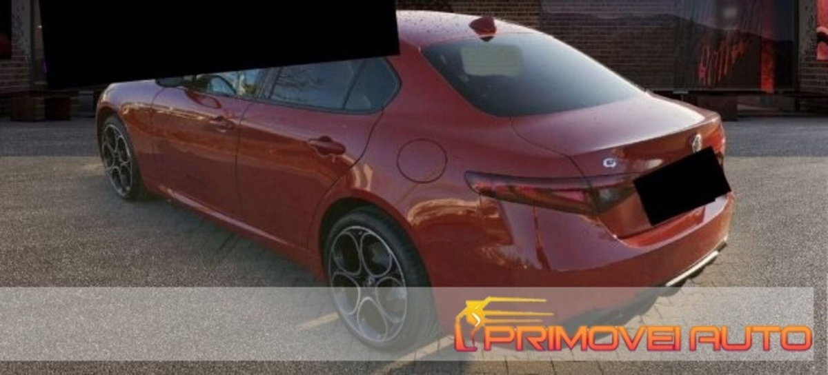 Alfa Romeo Giulia 2.0 Turbo 280 CV AT8 AWD Q4 Veloce (3)