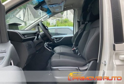 Hyundai Staria 2.2 awd auto (2)