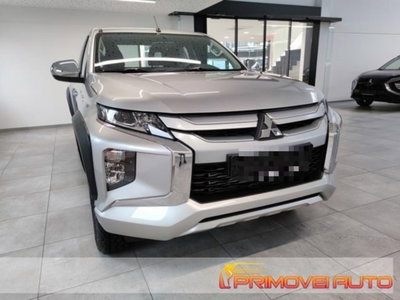 Mitsubishi L200 2.3 D Club Cab 4x4 Easy Select Invite Connect (4)