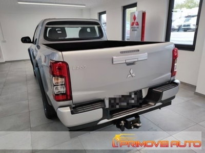 Mitsubishi L200 2.3 D Club Cab 4x4 Easy Select Invite Connect (6)