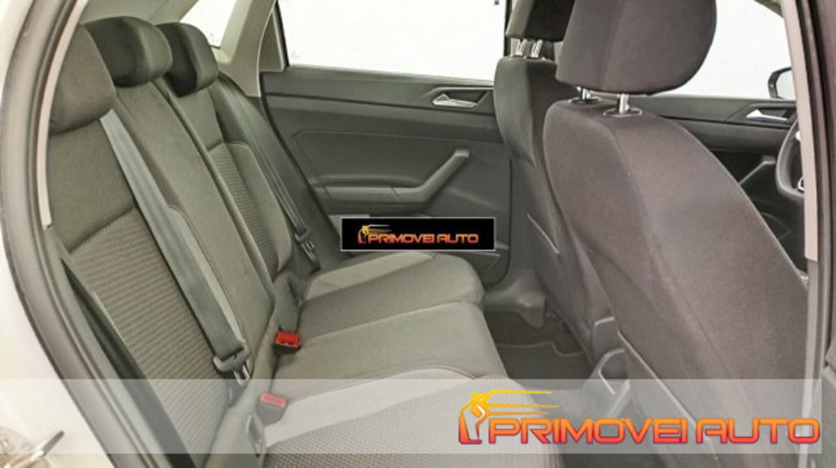Volkswagen Polo 1.0 EVO (7)
