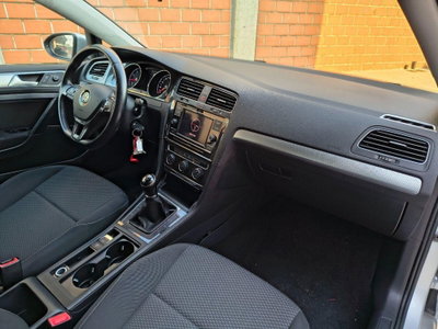 Volkswagen Golf 1.0 TSI 115 CV 5p. Trendline BlueMotion (11)