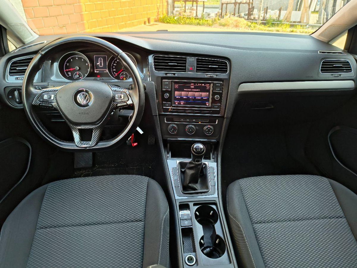 Volkswagen Golf 1.0 TSI 115 CV 5p. Trendline BlueMotion (14)