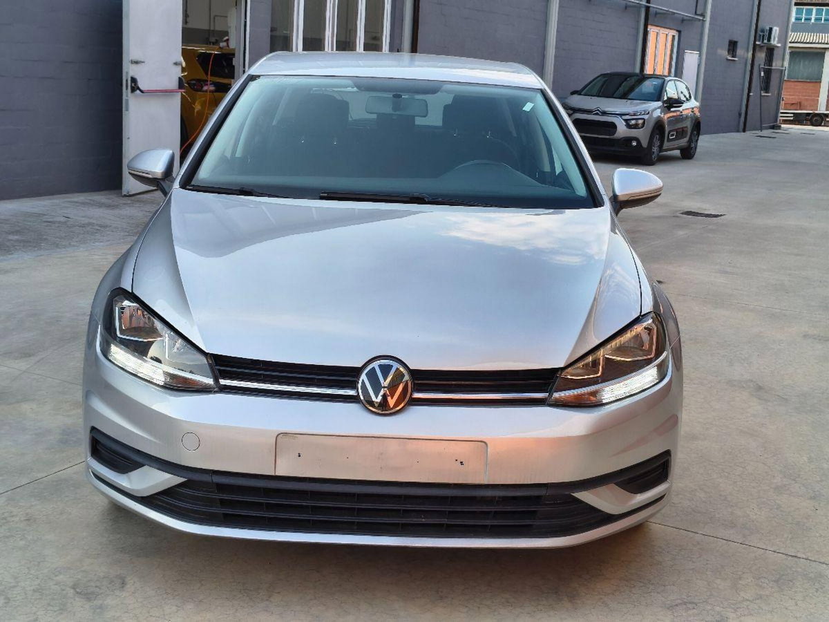 Volkswagen Golf 1.0 TSI 115 CV 5p. Trendline BlueMotion (3)