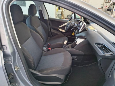 Peugeot 208 68 5 porte Active (9)