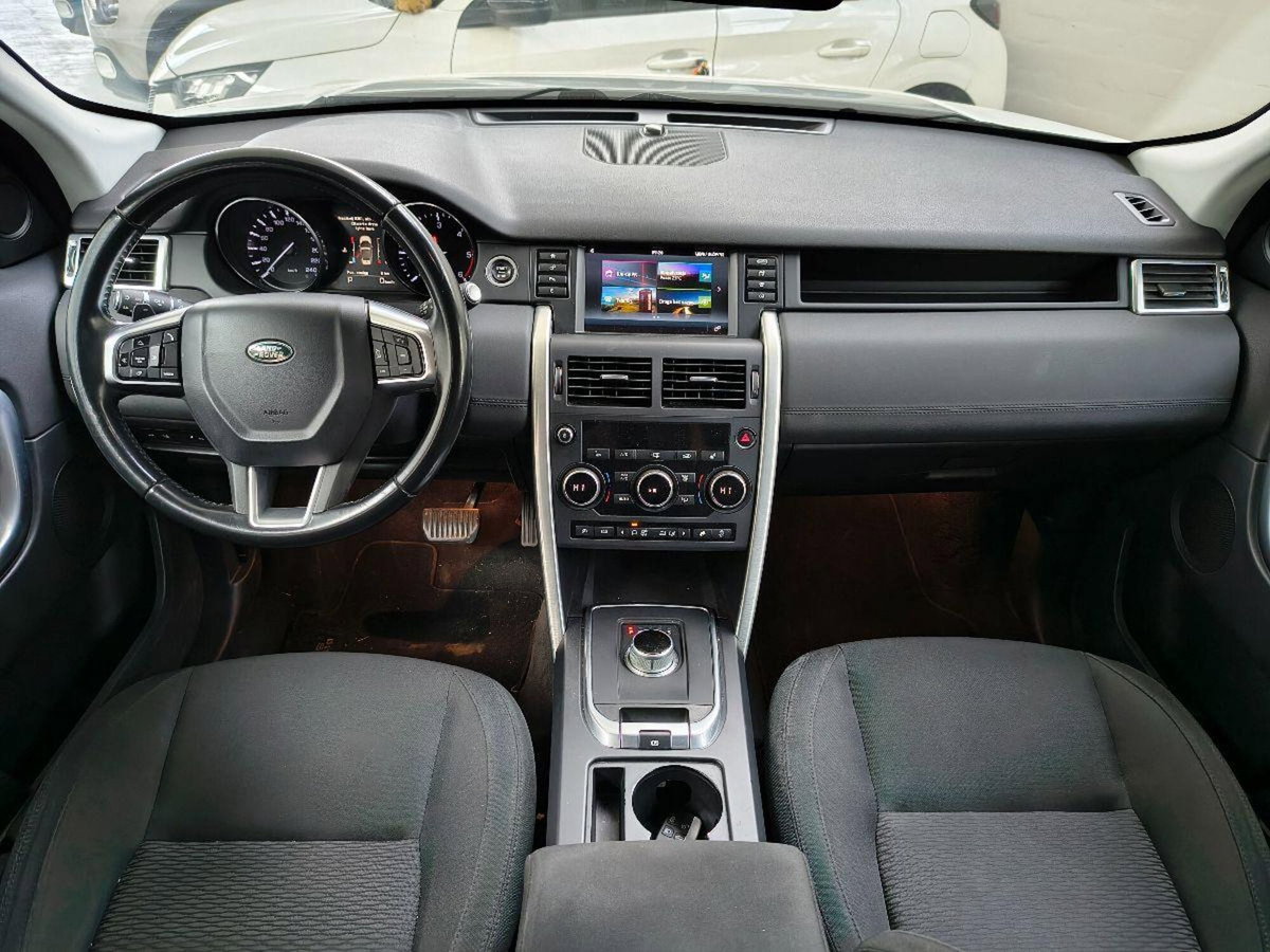Land Rover Discovery Sport 2.0 TD4 150 CV HSE Luxury (13)
