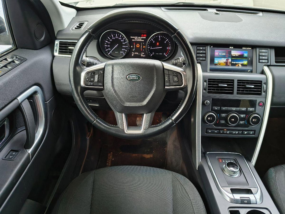 Land Rover Discovery Sport 2.0 TD4 150 CV HSE Luxury (14)