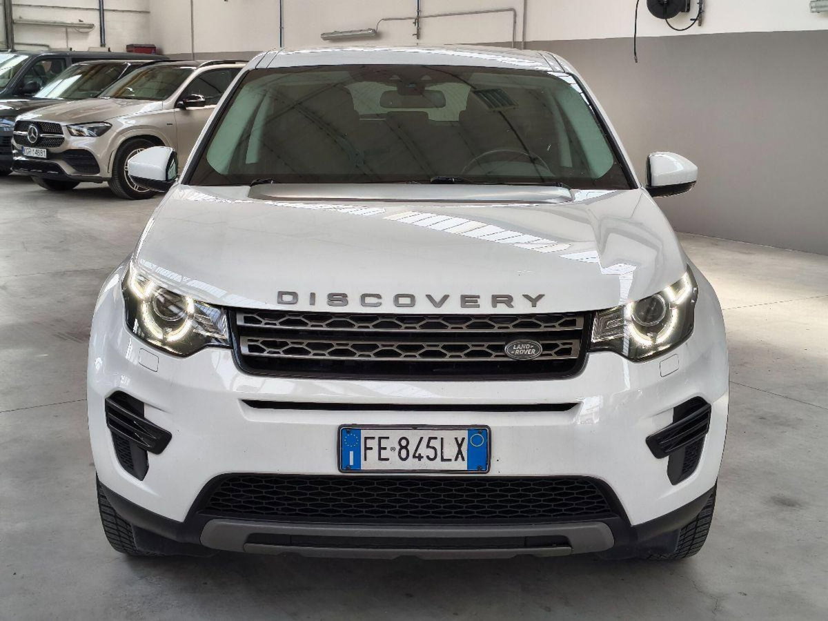 Land Rover Discovery Sport 2.0 TD4 150 CV HSE Luxury (2)