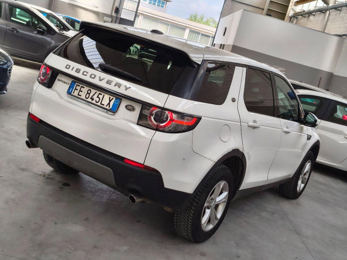 Land Rover Discovery Sport 2.0 TD4 150 CV HSE Luxury (7)
