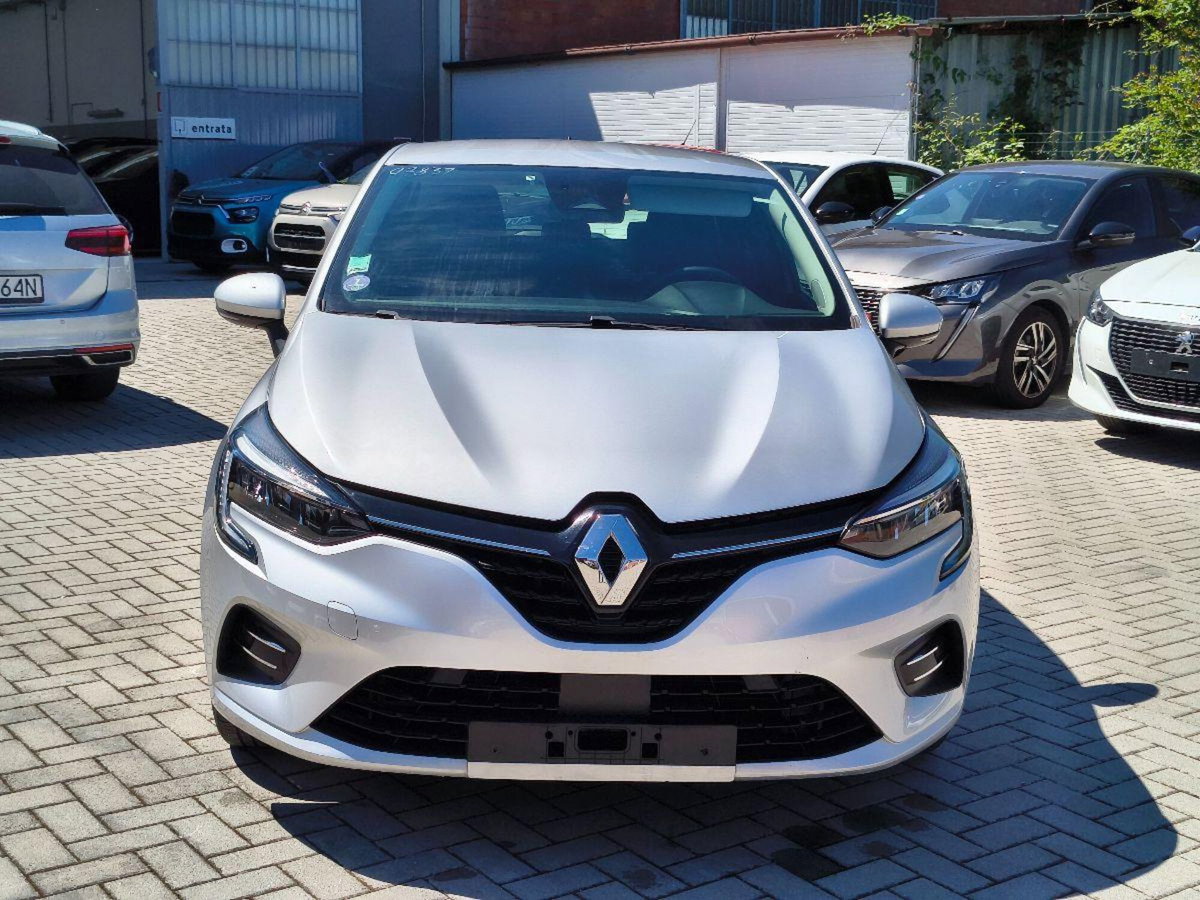 Renault Clio Full Hybrid E-Tech 140 CV 5 porte Zen (4)