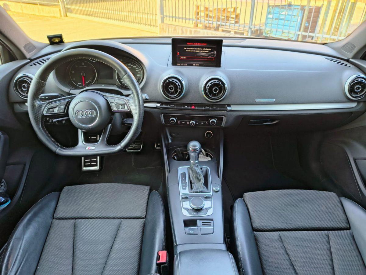 Audi A4 2.0 TDI 150 CV ultra S tronic Sport (10)