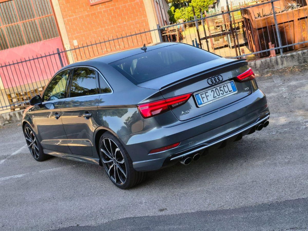Audi A4 2.0 TDI 150 CV ultra S tronic Sport (4)