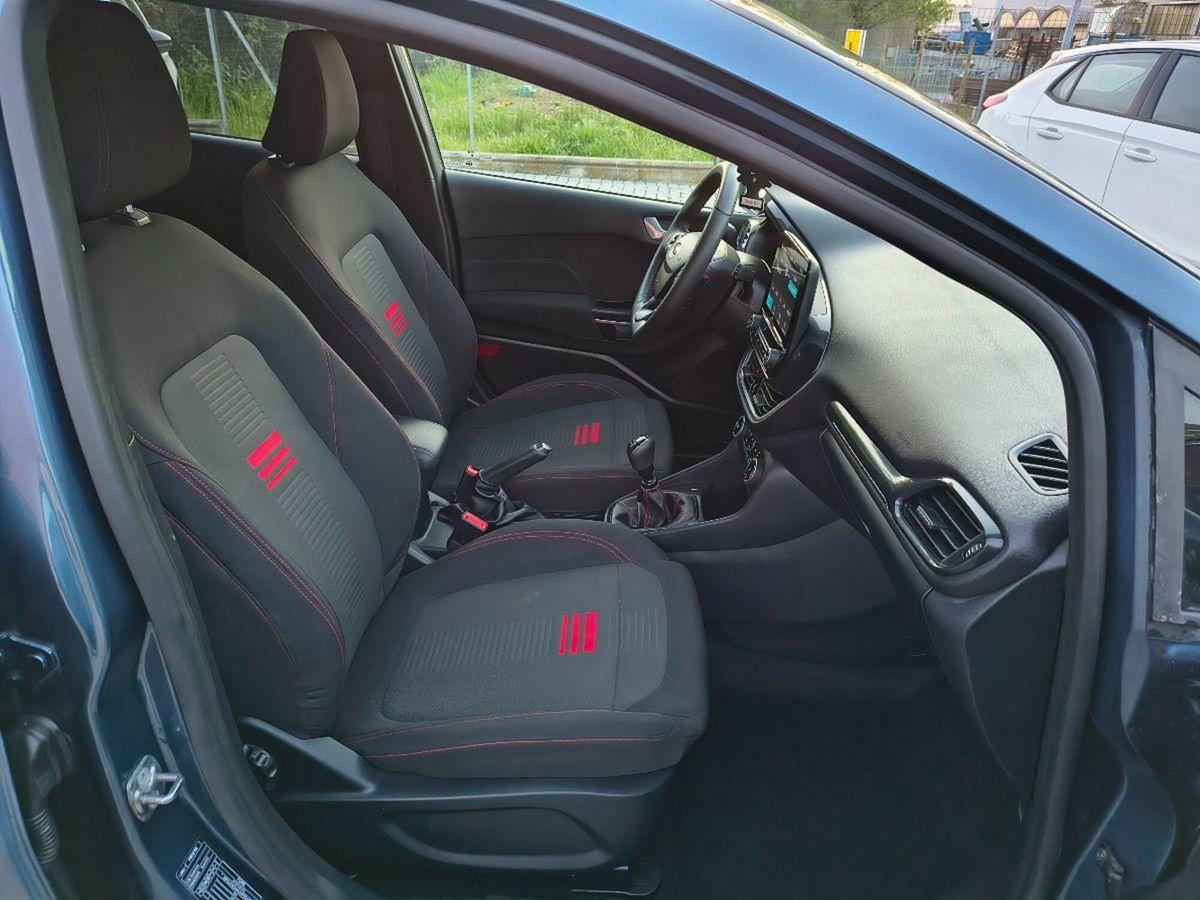 Ford Fiesta 1.0 Ecoboost 100 CV 5 porte ST-Line (10)