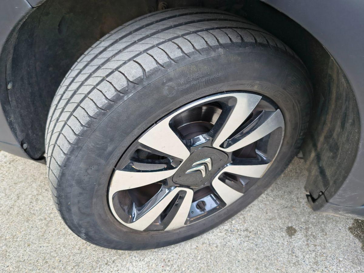 Citroen C3 1.2 puretech Plus s&s 83cv neopatentati (18)