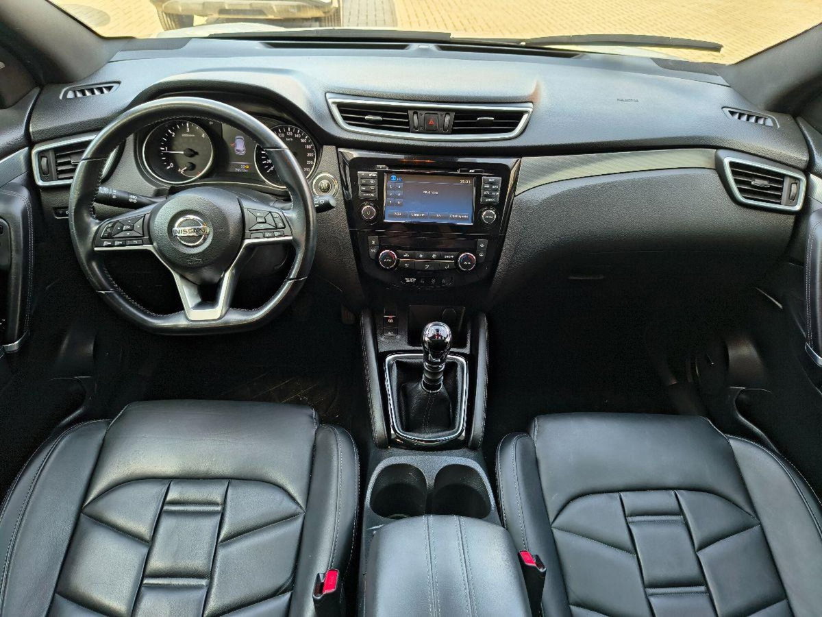 Nissan Qashqai 1.6 dCi 4WD Tekna (14)