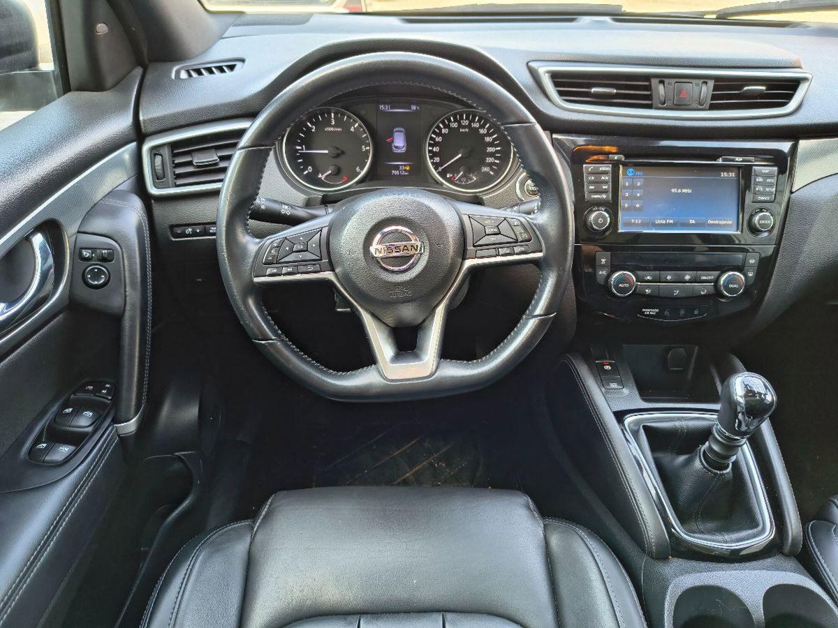 Nissan Qashqai 1.6 dCi 4WD Tekna (15)