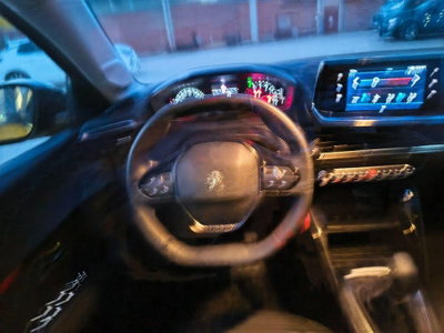 Peugeot 208 PureTech 75 Stop&Start 5 porte Active (13)
