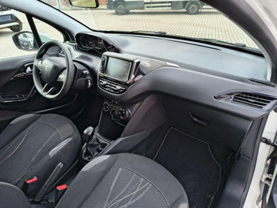 Peugeot 208 82 Stop&Start 5 porte Allure (10)